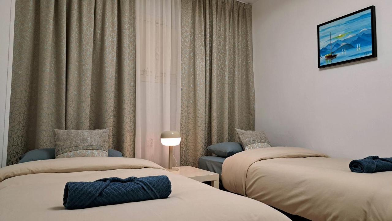 Garden Beach Apartment Torrevieja Exterior photo